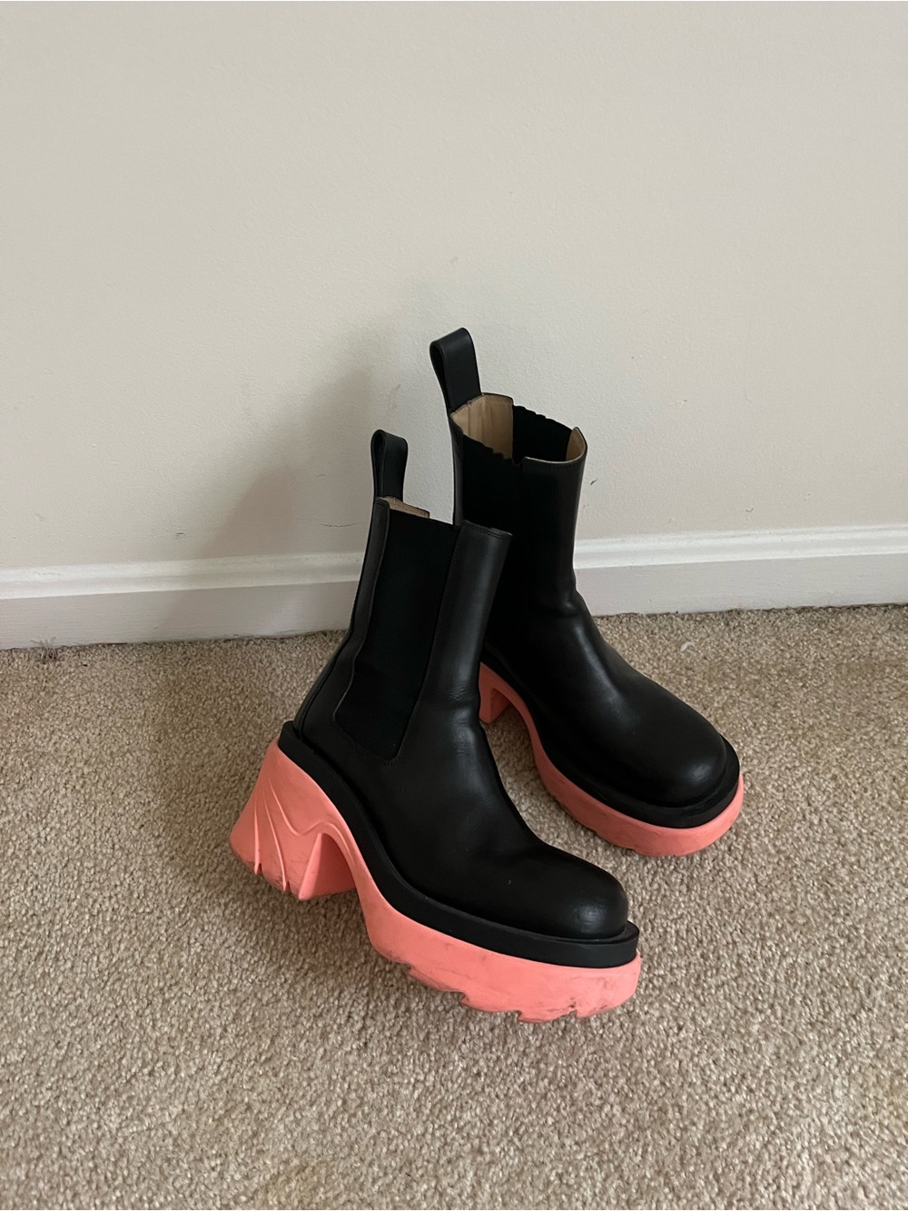 Bottega Veneta Black Leather Chelsea Boots with Coral Pink Platform